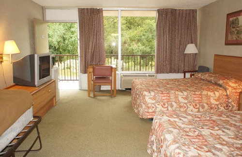 Orange Hotel | Executive Inn & Suites