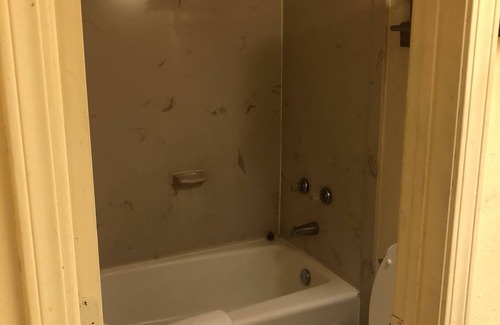 Prescott Hotel | Executive Inn & Suites