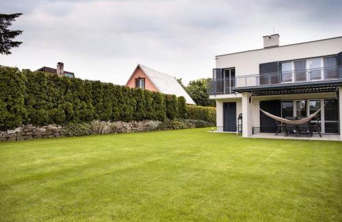 Senec House | Exkluzívna chata pri jazere