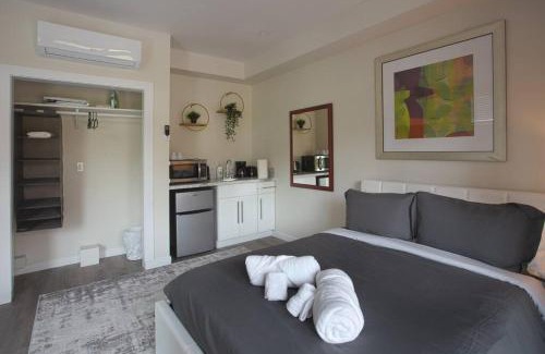 Bankers Hill Hotel | Explore Balboa Park From Your Cozy Studio w Patio