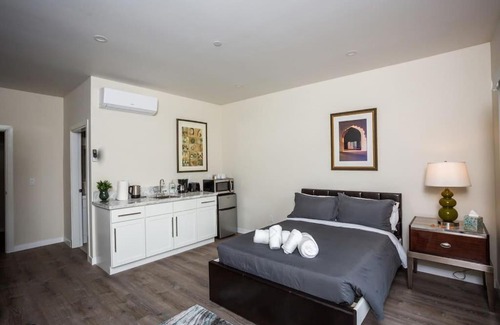 Bankers Hill Hotel | Explore San Diego-Balboa Park-Little Italy-Gaslamp