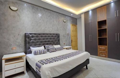 Entebbe House | Exquisite 3Bed 3Bath Lake View Home in Entebbe