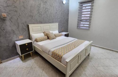 Entebbe House | Exquisite 3Bed 3Bath Lake View Home in Entebbe