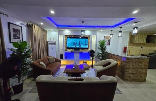 Ojokoro Apartment | Exquisite and Cozy 3-bedroom Apt with hot-tub, WiFi, DSTV, and Inverter Power Backup