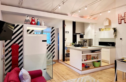 Hove Cottage | Exquisite Hove Seaside Family Accommodation