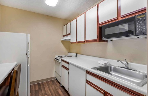 Florence Hotel | Extended Stay America Select Suites Florence Meijer Dr