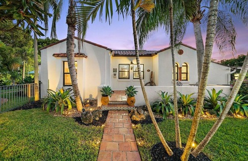 Old Northwood Historic District House | Extraordinary Getaway: Historic School Transformed into Luxury Oasis