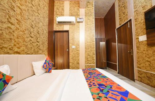 Faridabad Hotel | FabExpress The Grand Palace Near Fortis Escort Hospital