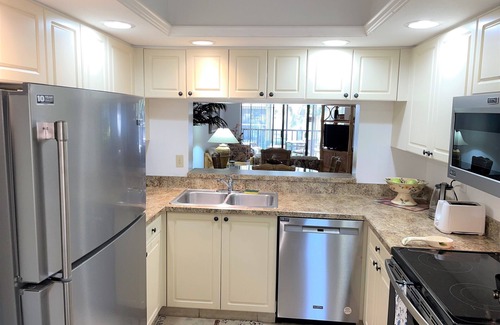 Trailer Estates Condo | Fabulous Shorewalk Palms Heaven condo-2 heated hot tubs & pools near IMG/beaches