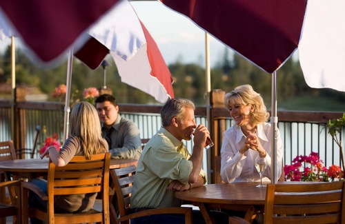 College Hotel | Fairbanks Princess Riverside Lodge