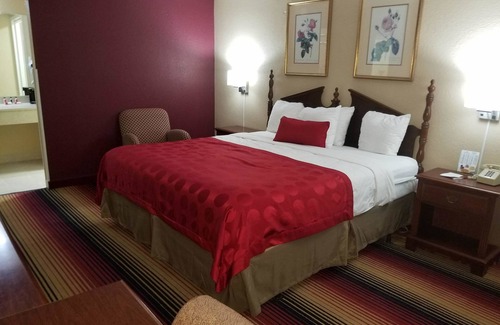Perry Hotel | FairBridge Inn Express Perry