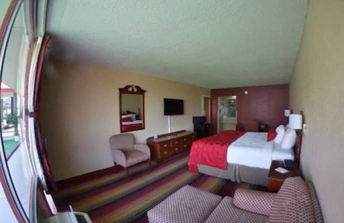 Perry Hotel | FairBridge Inn Express Perry