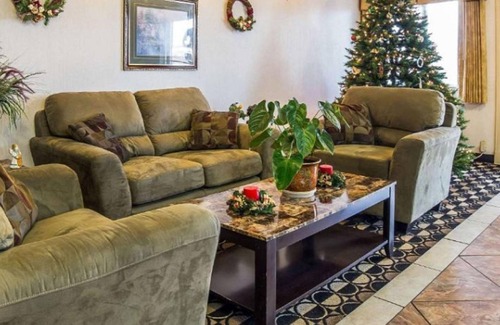 Outlook Hotel | FairBridge Inn & Suites Sunnyside