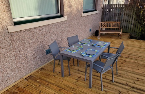 Inverness House | Fairfield bungalow, easy 15 min walk to Inverness centre, off road parking.