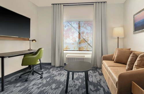 I-435 West KC-KS Hotel | Fairfield by Marriott Inn & Suites Kansas City at The Legends