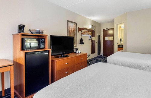 Scarborough Hotel | Fairfield by Marriott Inn & Suites Portland Maine Airport