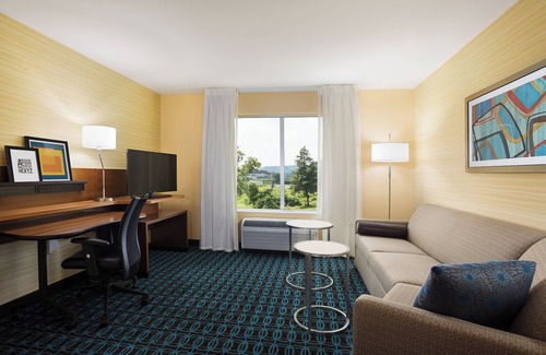 Pricedale Hotel | Fairfield Inn and Suites by Marriott Belle Vernon