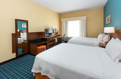 West Des Moines Hotel | Fairfield Inn and Suites by Marriott Des Moines West