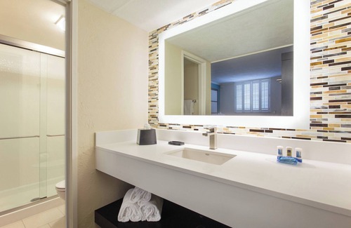 New Town Hotel | Fairfield Inn and Suites by Marriott Key West