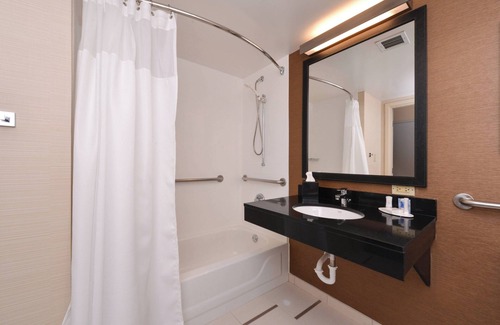 Airport North Hotel | Fairfield Inn By Marriott Orlando Airport