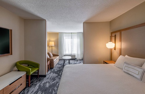 Bermuda Hotel | Fairfield Inn By Marriott Richmond Chester