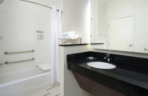 Downtown Niagara Falls Hotel | Fairfield Inn & Suites by Marriott Niagara Falls