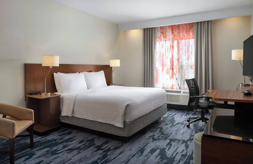 Downtown Niagara Falls Hotel | Fairfield Inn & Suites by Marriott Niagara Falls