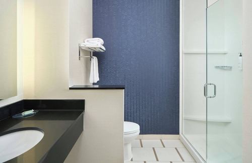 Downtown Niagara Falls Hotel | Fairfield Inn & Suites by Marriott Niagara Falls