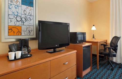 Bismarck Hotel | Fairfield Inn & Suites Bismarck North