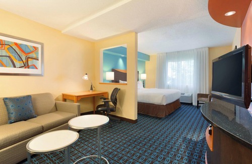 Bismarck Hotel | Fairfield Inn & Suites Bismarck North