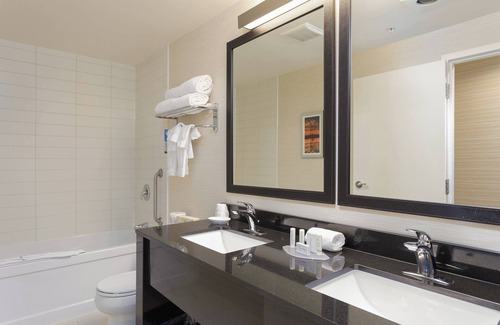 Cannifton Hotel | Fairfield Inn & Suites by Marriott Belleville