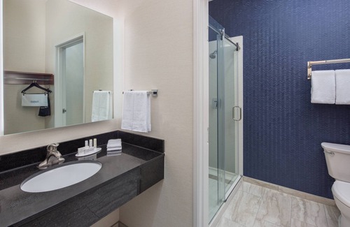 Five Oaks Hotel | Fairfield Inn & Suites by Marriott Beaverton