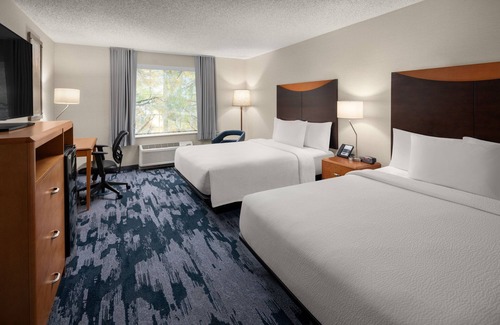 Five Oaks Hotel | Fairfield Inn & Suites by Marriott Beaverton