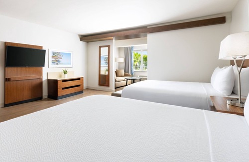 New Town Hotel | Fairfield Inn & Suites by Marriott Key West at the Keys Collection