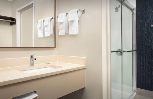 Sterling Hotel | Fairfield Inn & Suites by Marriott at Dulles Airport