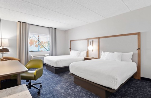 Hickory Hotel | Fairfield Inn & Suites by Marriott Hickory