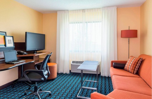 Springfield Hotel | Fairfield Inn & Suites by Marriott Springfield