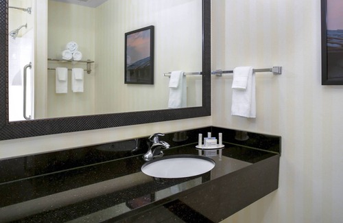 Milledgeville Hotel | Fairfield Inn & Suites Milledgeville