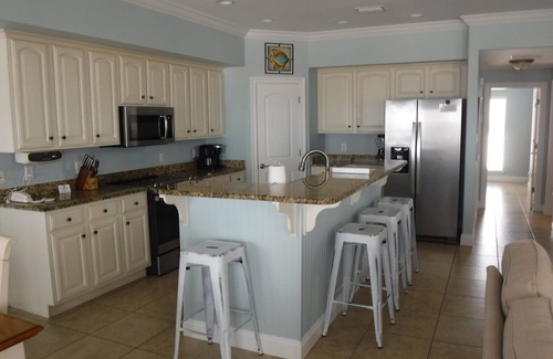 Ono Island House | Fall into Savings — Your Beach Escape Awaits! Beach House & Pool: Sleeps 11.