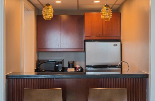 Falls Church Hotel | Falls Church Marriott Fairview Park