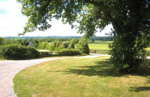 Saintbury Cottage | Falstaff Cottage - Sleeps up to 5 - Stratford upon Avon