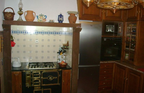 Riachos House | Family House, halfway Lisbon/Fatima, lovely garden, private pool
