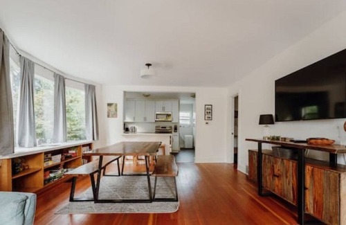 Green Lake House | Family 3BR Walk to Greenlake Games Patio BBQ DogOK