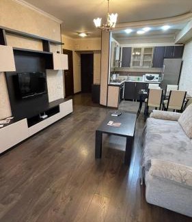 Kentron Apartment | Family Apartment