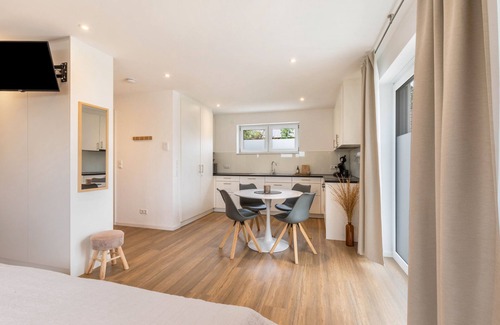 Deffingen Apartment | Family Apartment Fewo Parkside S2 | 8Min to Legoland | Terrace & Parking
