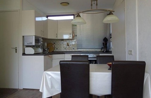 Sint Maartensvlotbrug House | Family bungalow near the beach and sea.