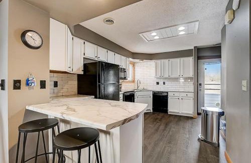 Lake Delton House | Family Dreams Condo at Lighthouse Cove