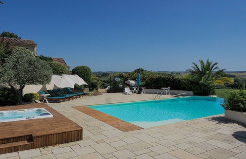 Saint-Georges-des-Agouts House | Family House with Large Heated Infinity Pool and Spectacular Views