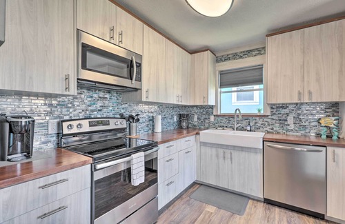South Padre Island Cottage | Family-friendly South Padre Island Escape w/Grill