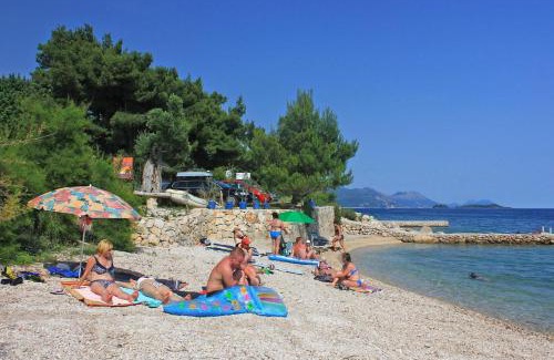 Kuciste Apartment | Family-friendly apartments with swimming pool Kuciste - Perna, Peljesac - 10143